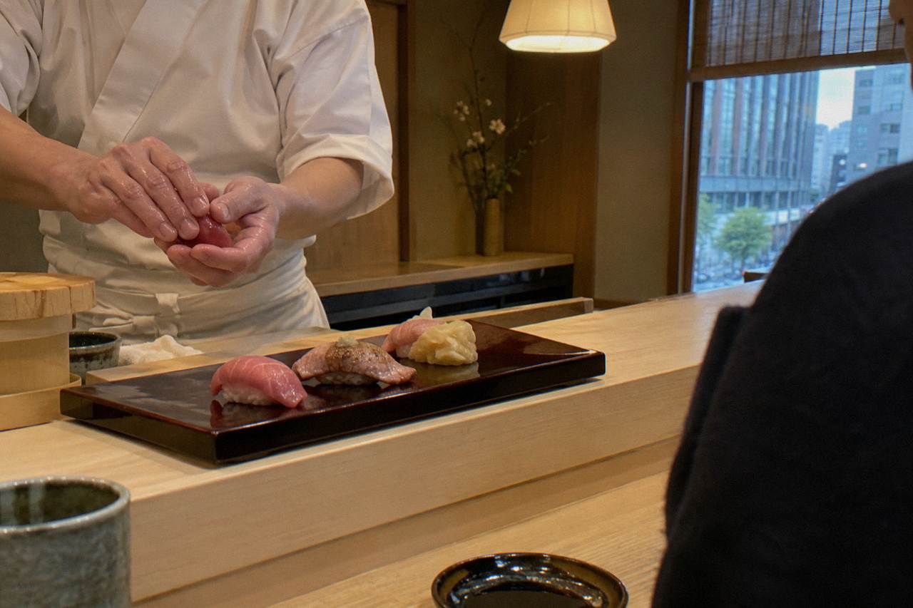 Tokyo: Omakase Sushi & A5 Wagyu Premium Foodie Tour